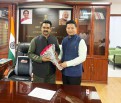 MP Indra Hang discusses PMGSY, MGNREGA issues with Union minister Paswan