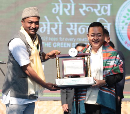 Sikkim CM attends Himalayan Folk Festival