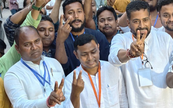 BJP sweeps Siliguri, retains all three Assembly seats