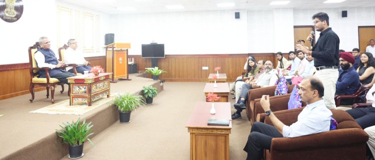 ISB students share Sikkim organic farming experiences with Governor