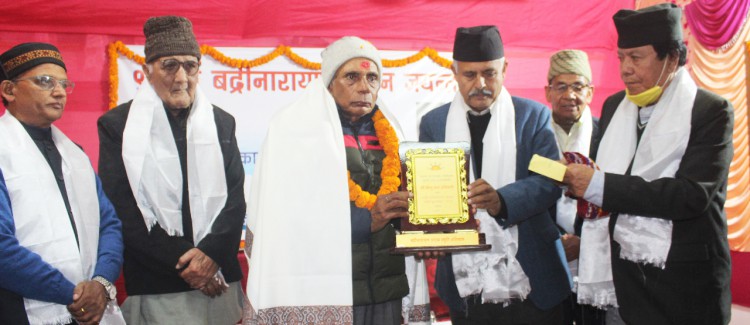 Bishnu Sharma Adhikari feted with 10th Badrinarayan Pradhan Memorial Award