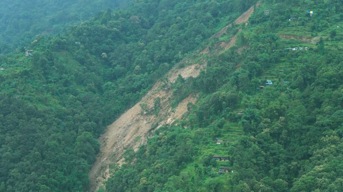 Inspection of Rimbi-Singlitam landslide, affected families shifted to safer locations