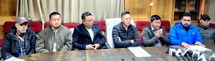 Rhenock to host three-day paragliding festival