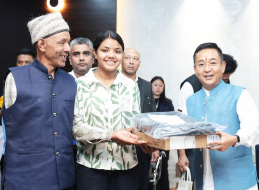Chief Minister meets Sikkim’s NEET achievers, extends best wishes for MBBS journey