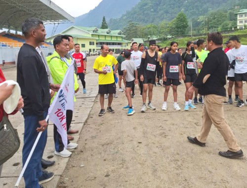 Runners from Sikkim, Darjeeling Hills participate in Geyzing’s 10k run  