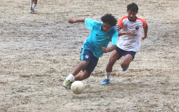 Geyzing League enters knockout stage