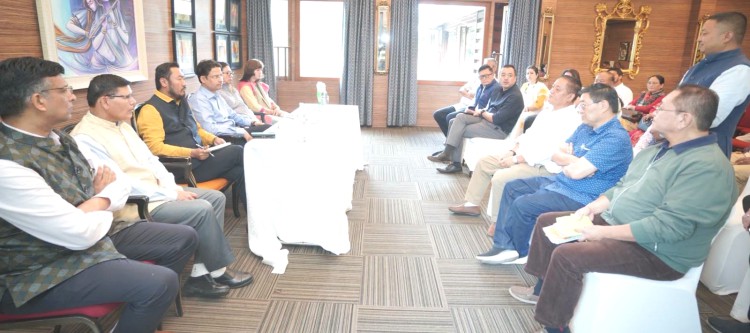Bista interacts with State BJP office-bearers in Gangtok