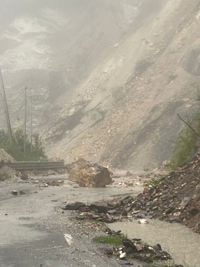 NH10 shut down after landslides block highway at Birick Dara