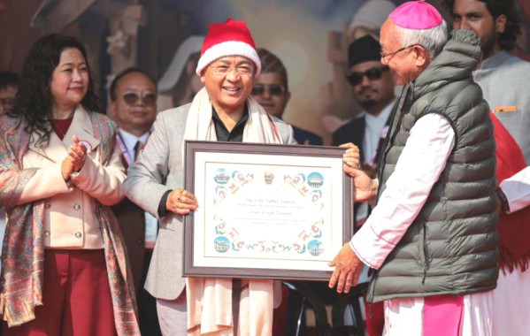 CM attends State-level Pre-Christmas Celebrations at Rangpo