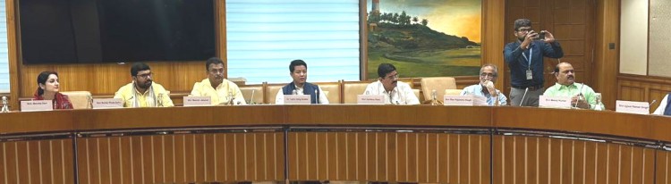 Lok Sabha MP attends Standing Committee meeting on consumer affairs & food security