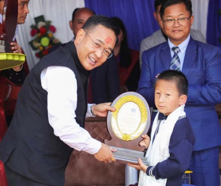 Chief Minister attends platinum jubliee celebration of Rong school