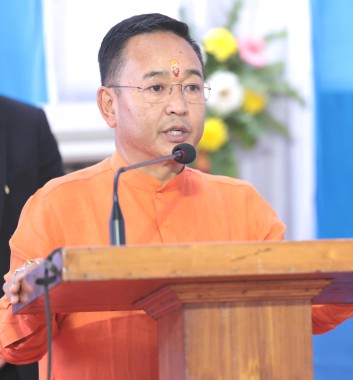 Golay warns outstation Sikkim Govt staff against absenteeism