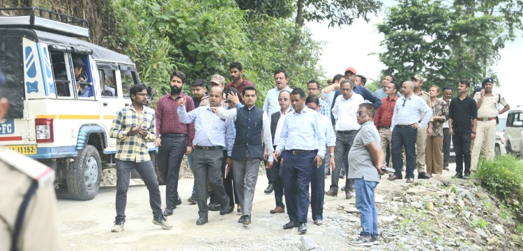 Joint inspection of damages around Pakyong bazaar