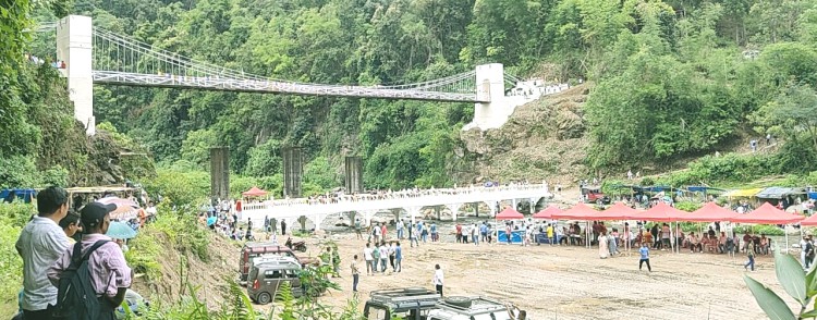 Edwards inaugurates two bridges at Balabas, plans new tourism attractions