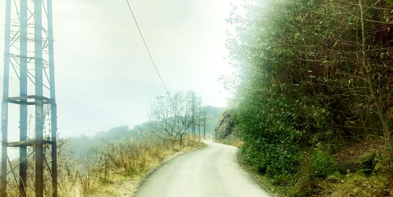 Sikkim High Court steps in over safety concerns on accident-prone Tikjek Cliff road 